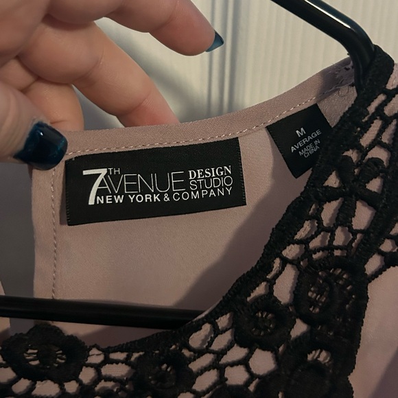 NWOT pink/black NY&Co Top - Picture 4 of 6